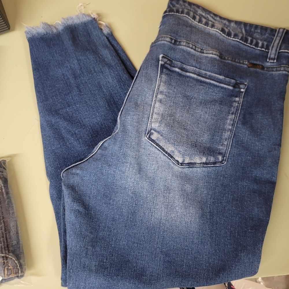 KanCan Maurices Womens 18 High Rise Skinny Stretch Jeans Distressed Raw Hem